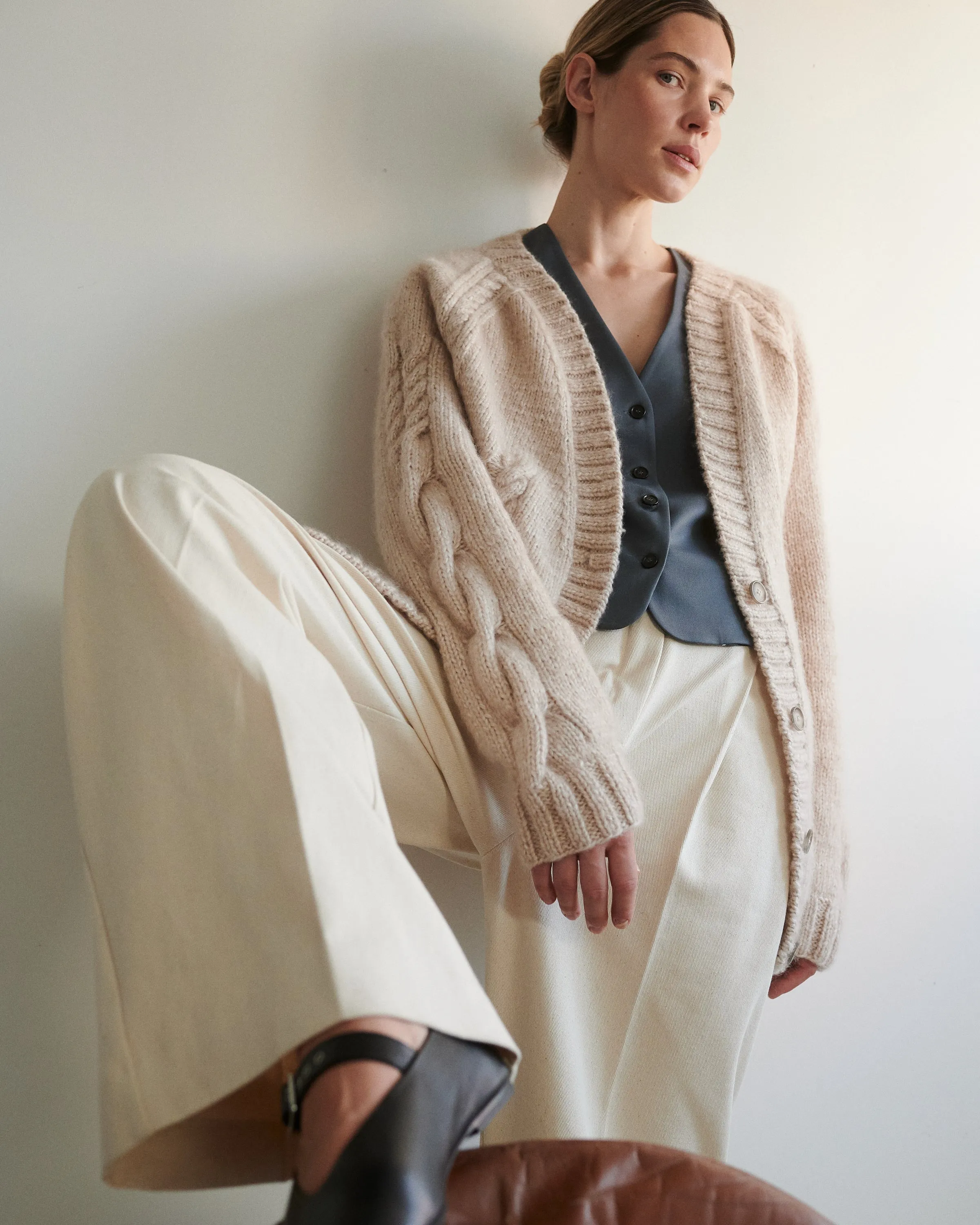 Vilnelė Merino Wool Cardigan - Beige